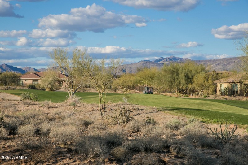 18 Persimmon Golf Green