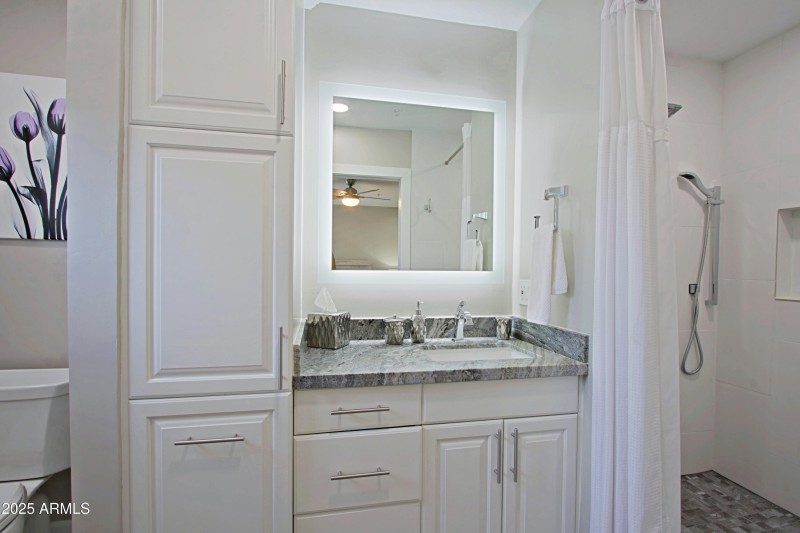 En Suite Bath has ADA Specs