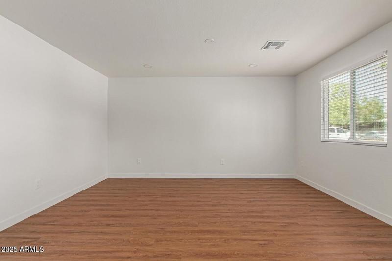 20250804023843271843000000-o