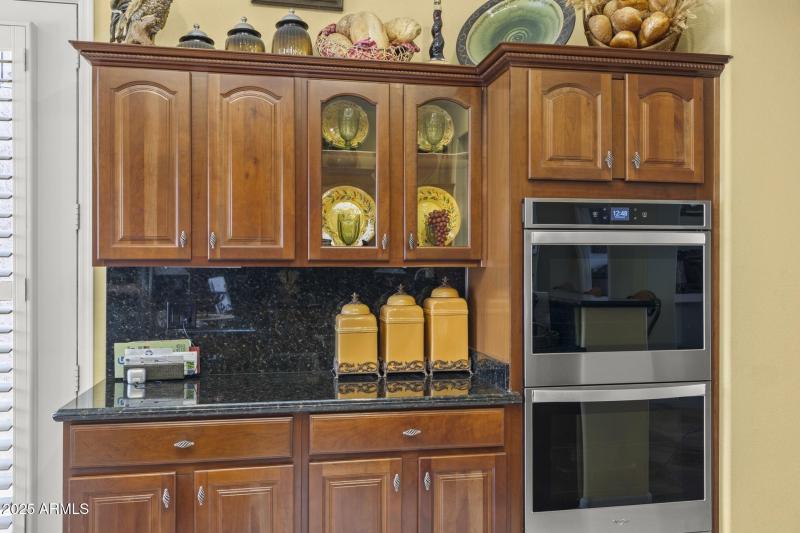 Gourmet Kitchen with Double Ovens