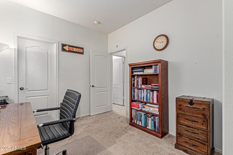 guest room set up for an office space