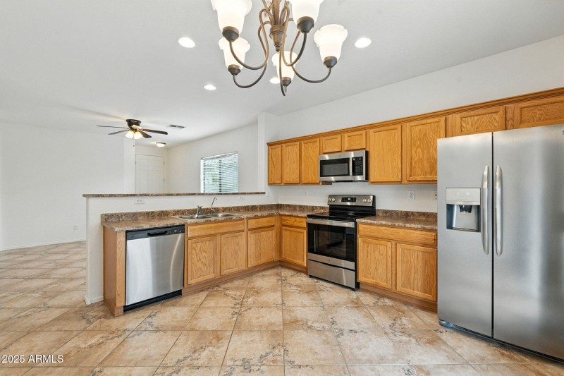 11-web-or-mls-White-11