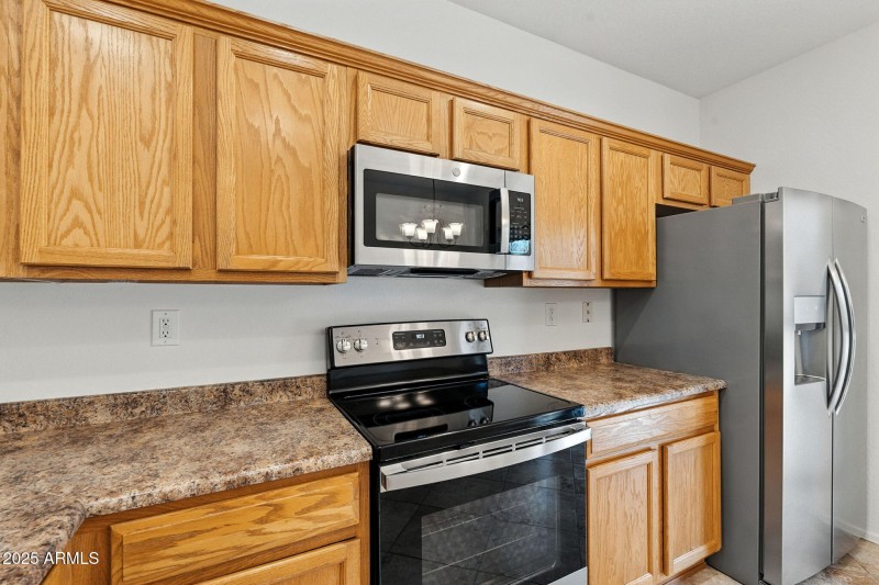 14-web-or-mls-White-14