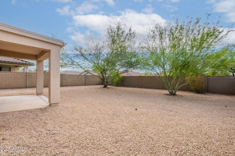 33-web-or-mls-White-33