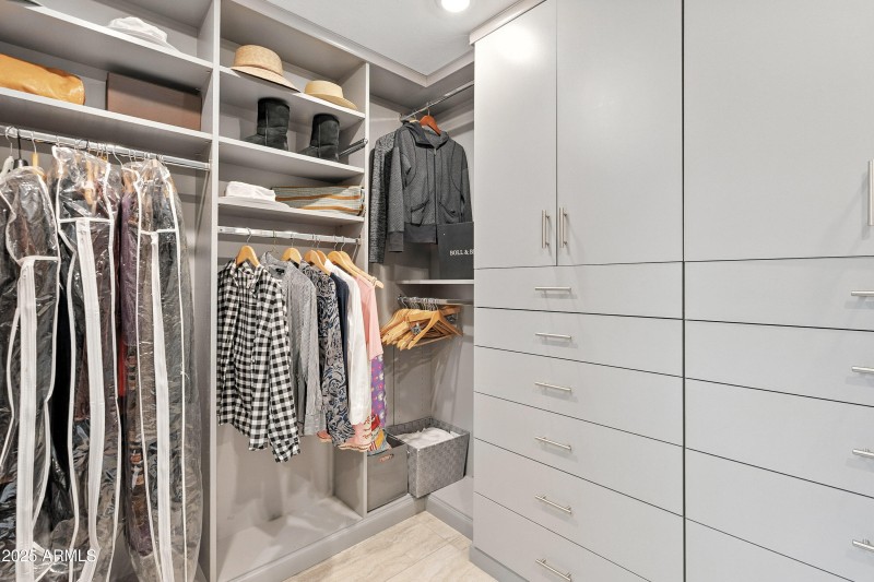 Custom closet