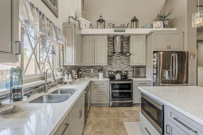 22-web-or-mls-25th Pl-22