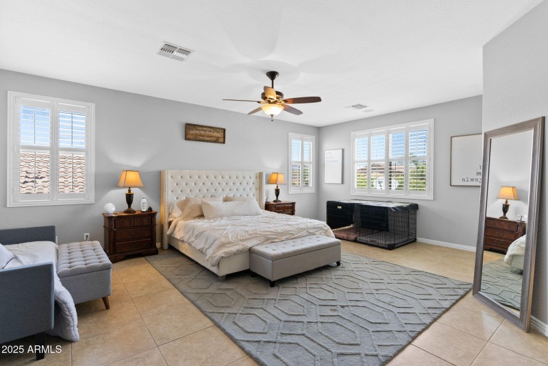 20-web-or-mls-16 - Master Suite