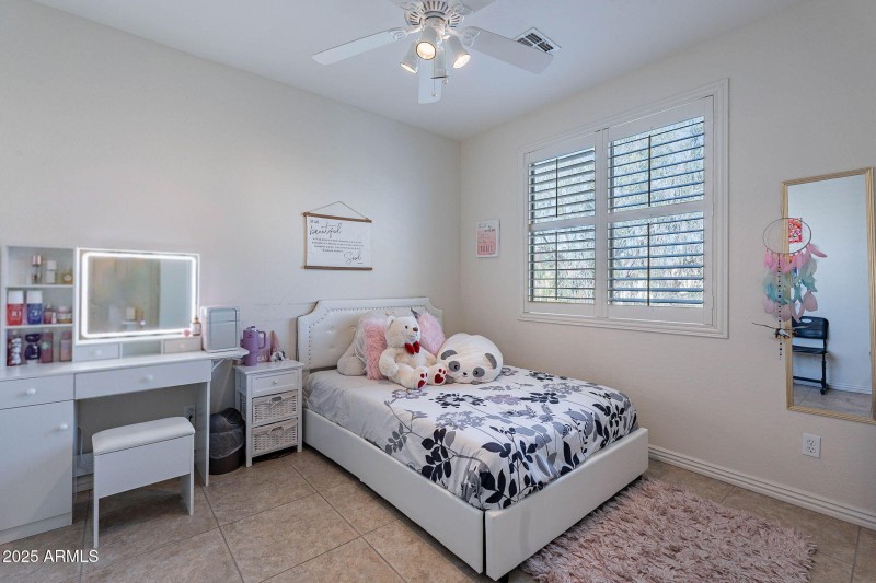 29-web-or-mls-25 - Upstairs Bedroom 3