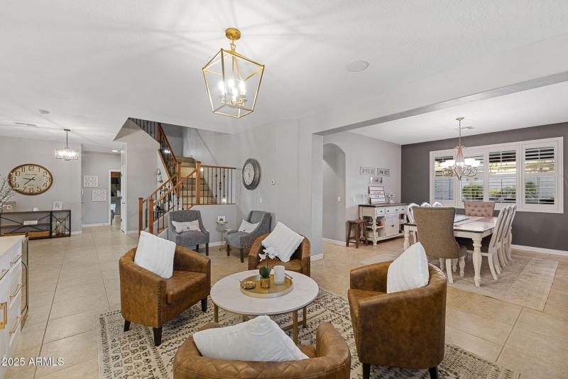 10-web-or-mls-6 - Formal Sitting Dining