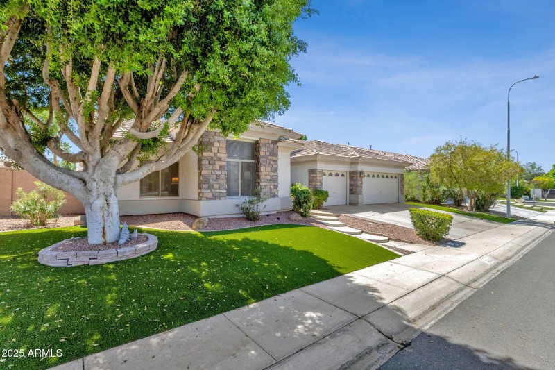 3-web-or-mls-3763-s-rosemary-dr