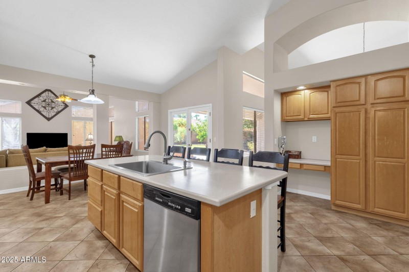 14-web-or-mls-3763-s-rosemary-dr