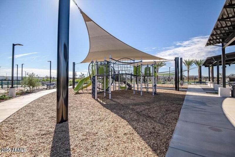 20250703230111521569000000-o