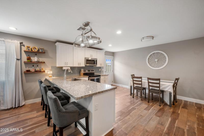 Light & Bright kitchen