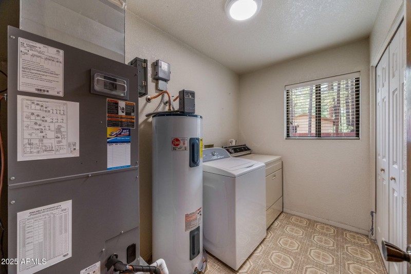 6367ChristmasTreeCir-Pinetop-AZ-19