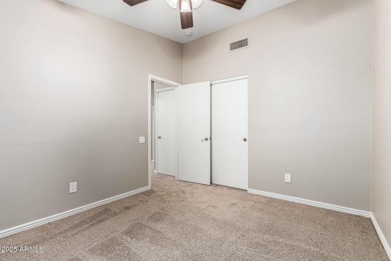 Guest bedroom 1 (2nd View)