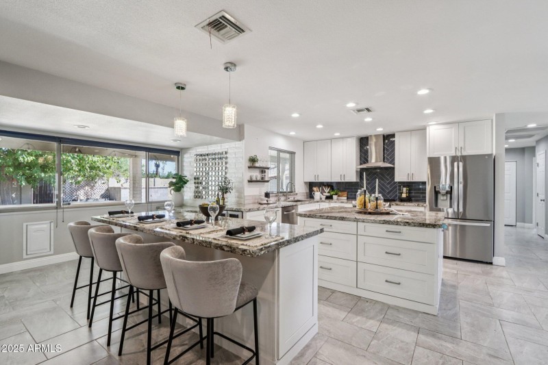 Entertainers Dream Kitchen!