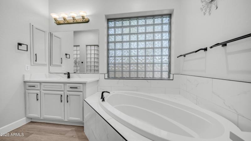 15727 W Sheridan St (26)