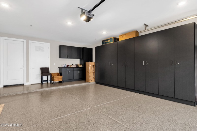 045_Garage Storage Cabinets