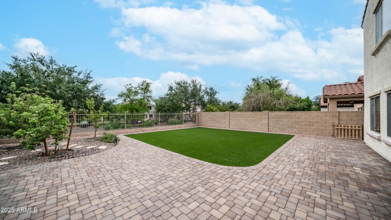 5131 W El Cortez Trl Exterior Photos-5