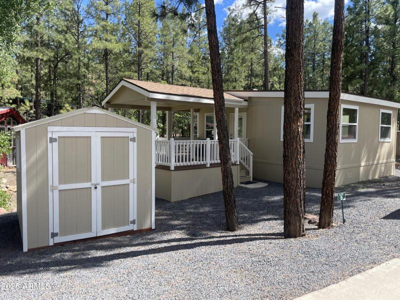 3880 Park Model and Shed