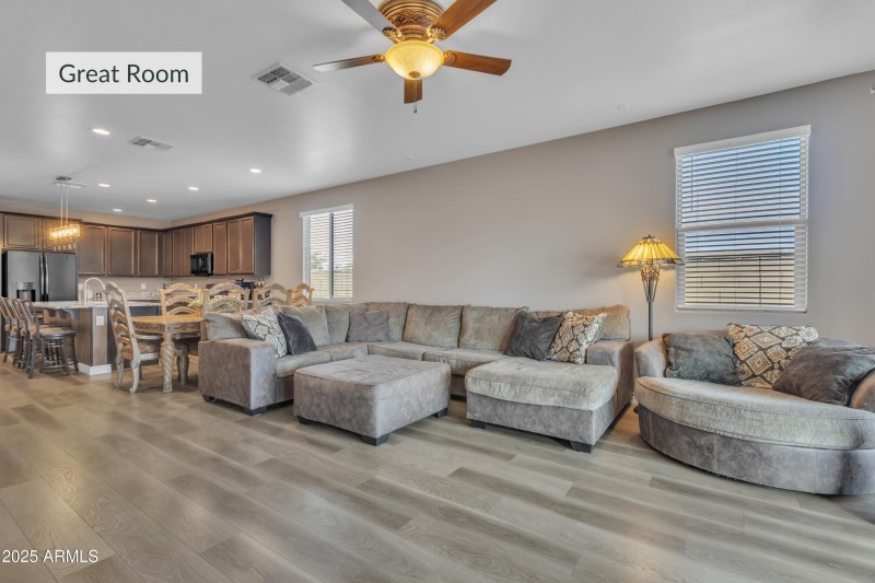 _MLS Pics - Agave Rd (4)