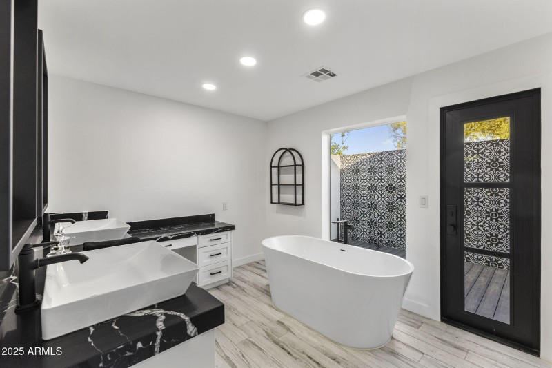 Freestanding Tub Retreat