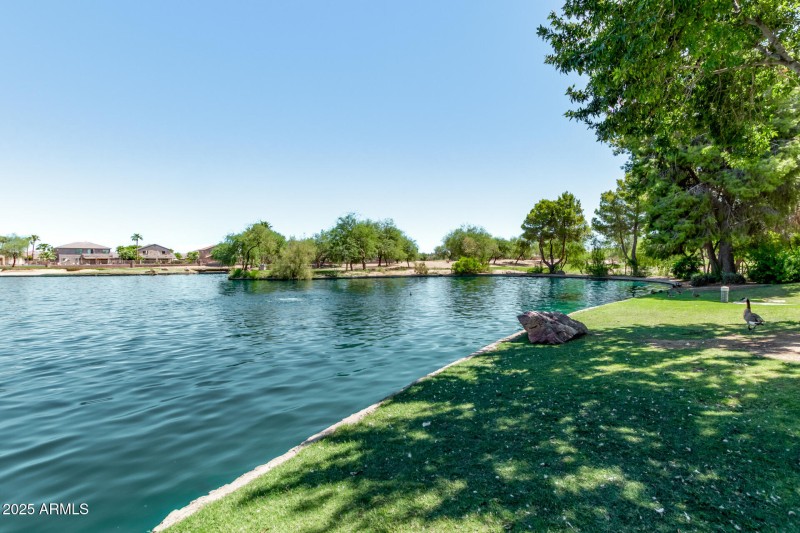 Rancho El Dorado Lake