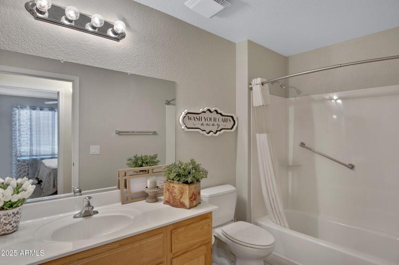 11360 E Keats Ave #20-23