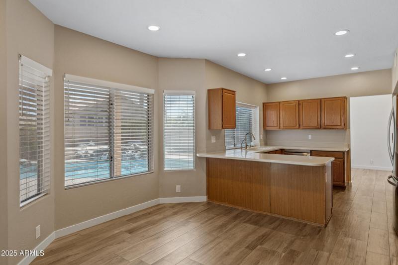 1419 W Thunderhill Dr-15