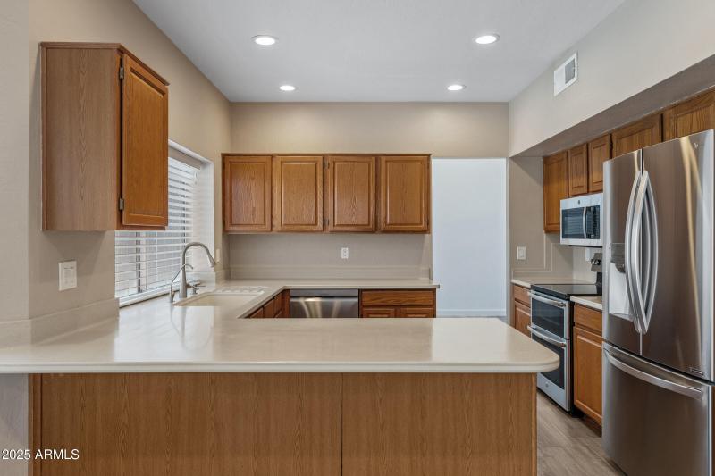 1419 W Thunderhill Dr-16