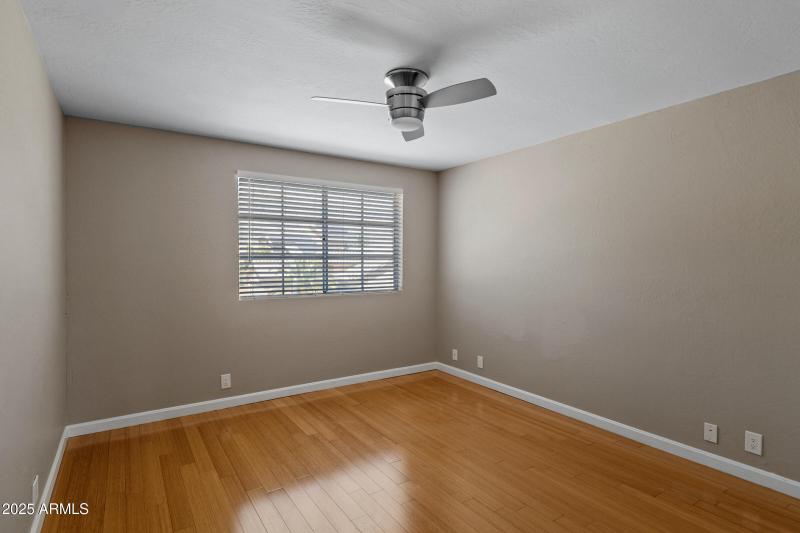 1419 W Thunderhill Dr-22