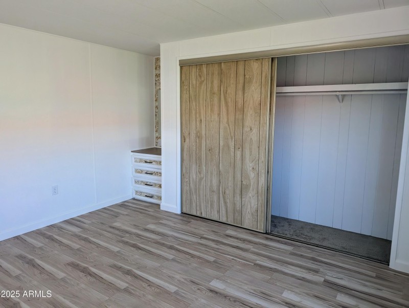 28-Primary Bed Closet-built in