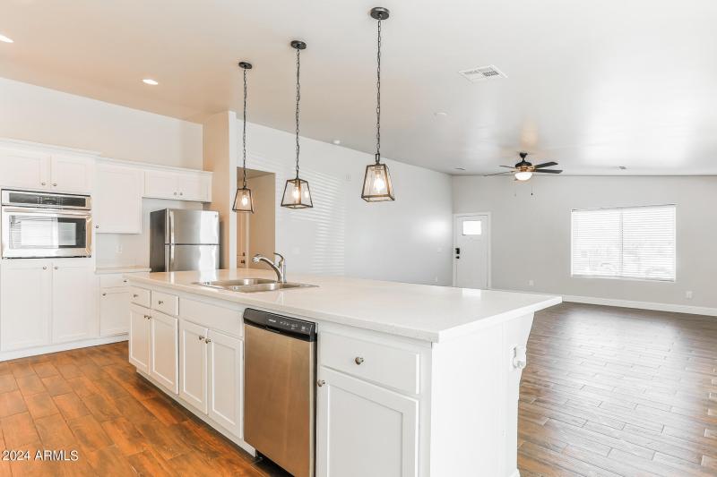 020-photo-kitchen-13526077