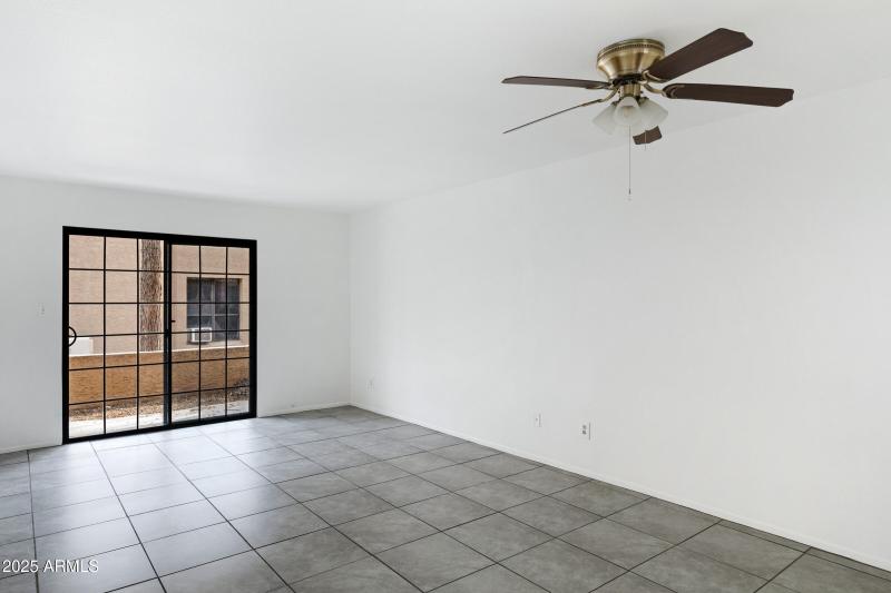 3131 W Cochise Dr unit 123-7