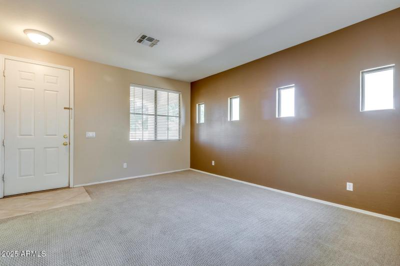 12515 S 176th Ave Goodyear AZ-large-006-