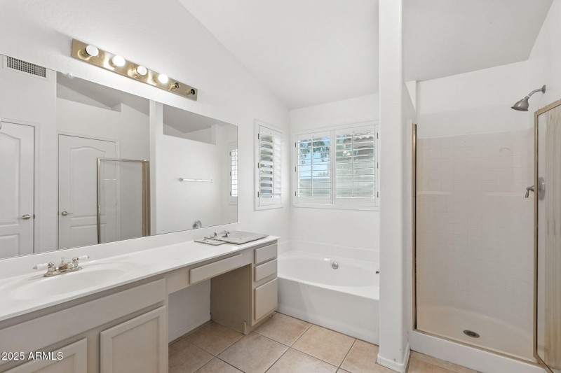 25-web-or-mls-Los Alamos-25