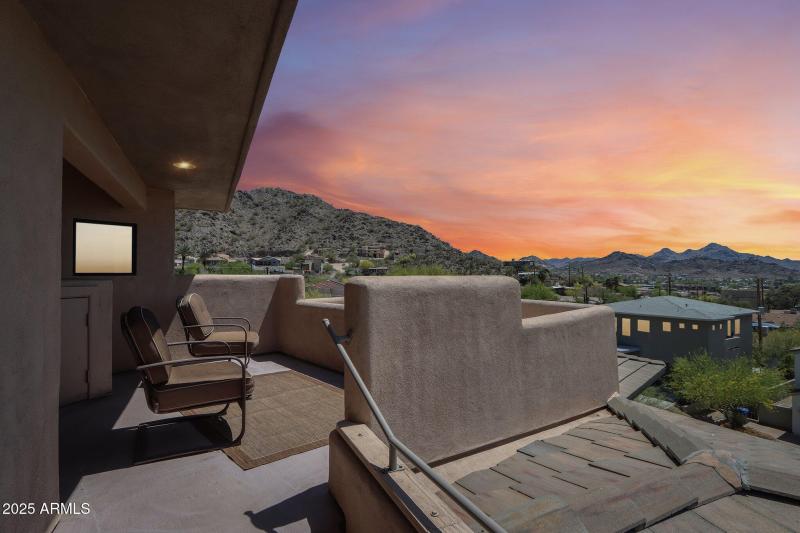 Twilight Front Balcony