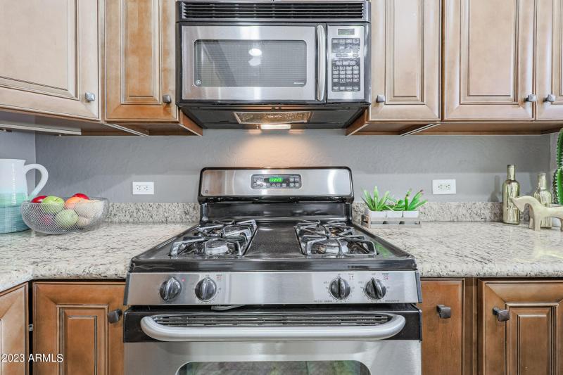 Gas stove
