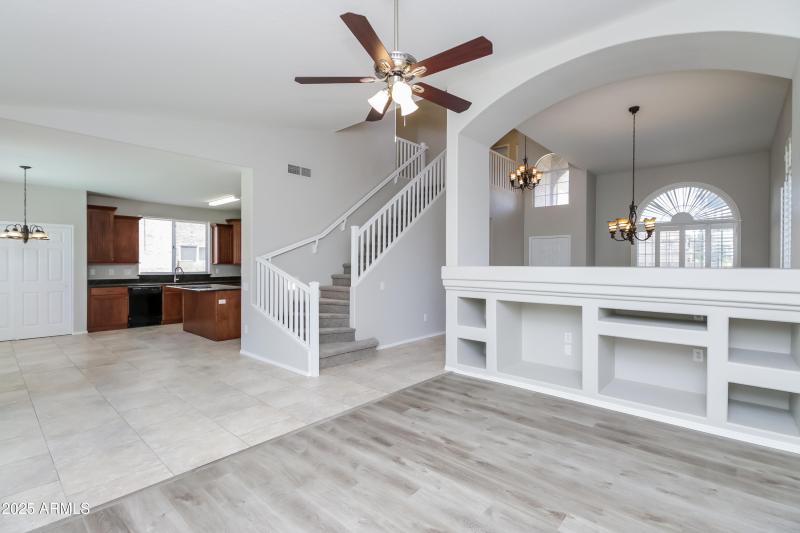 004-photo-living-room-9186759