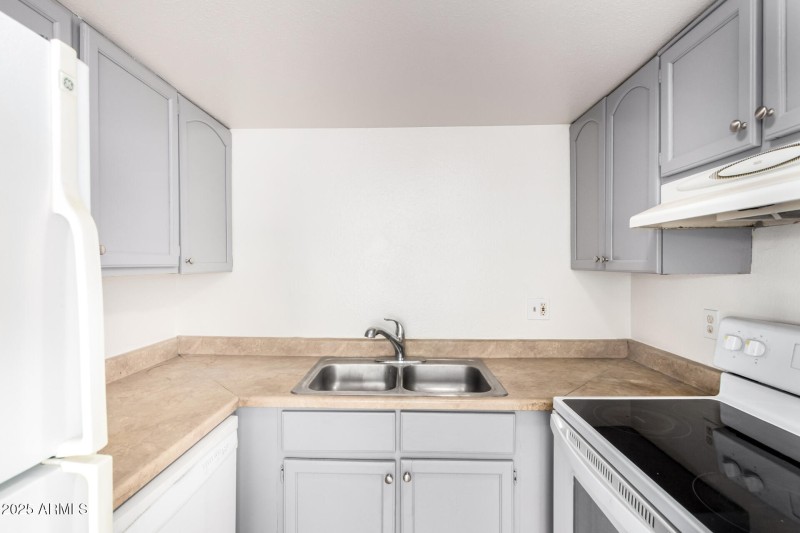Kitchen 2