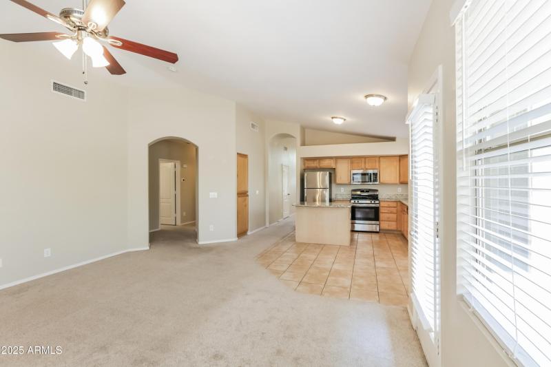 020-photo-dining-room-12964022