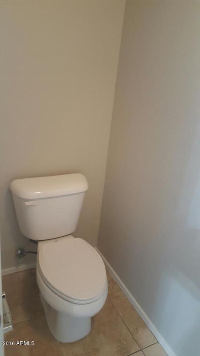 master toilet room