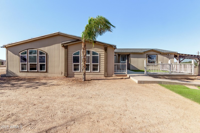 19012 W. Camino Real