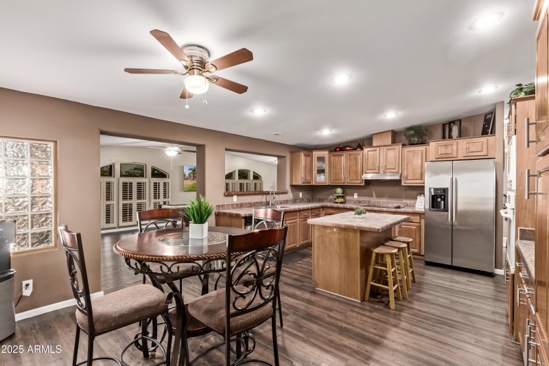 19012 W. Camino Real