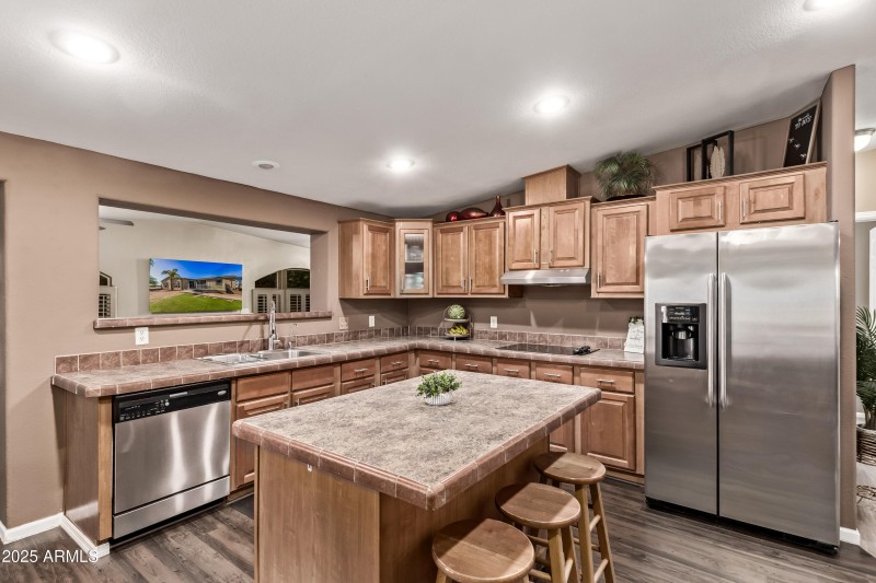 19012 W. Camino Real