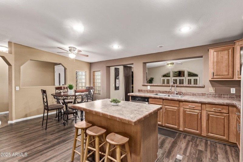 19012 W. Camino Real