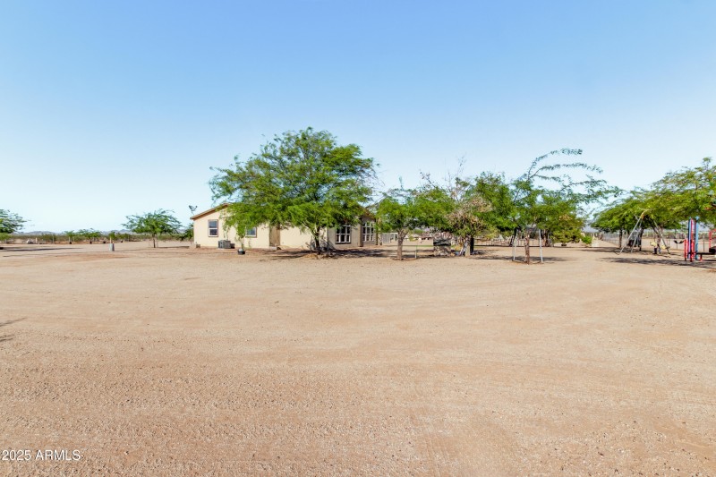 19012 W. Camino Real