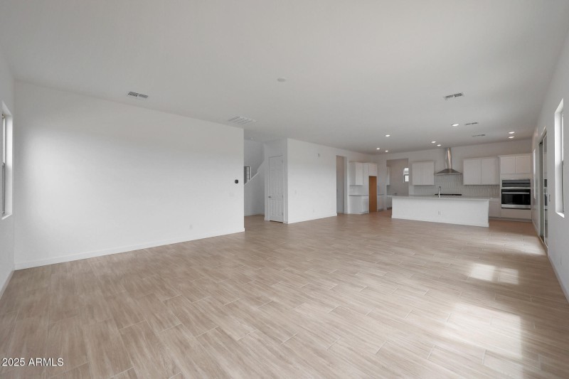 PHX_Landmarke_Lot 1189_Mahogany_315_Grea