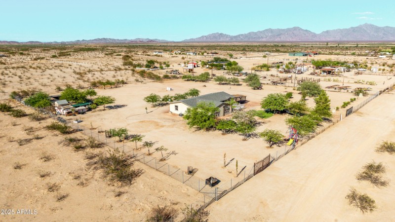 19012 W. Camino Real