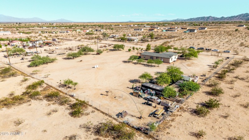 19012 W. Camino Real